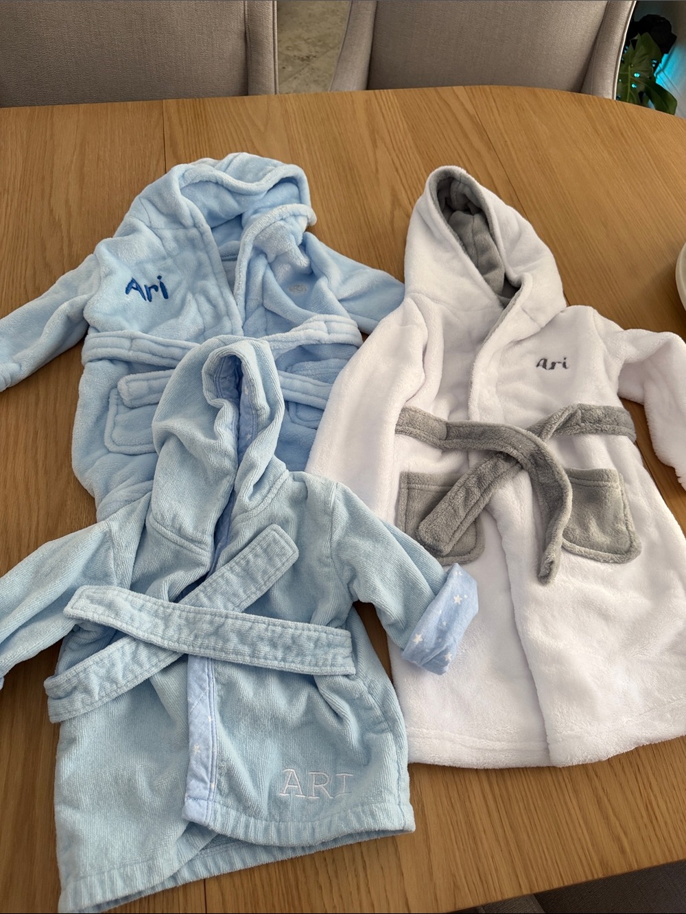 Ari bathrobes newborn/ 6-12 months/ 18-24 months